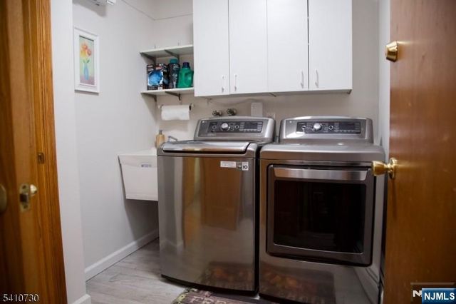 2 Edith Court, East Hanover Twp, NJ 07936