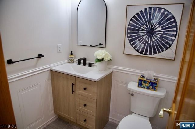 2 Edith Court, East Hanover Twp, NJ 07936