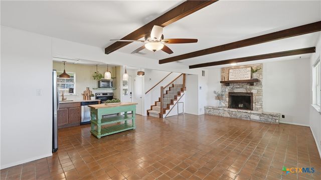 817 Scenic Drive, Canyon Lake, TX 78133