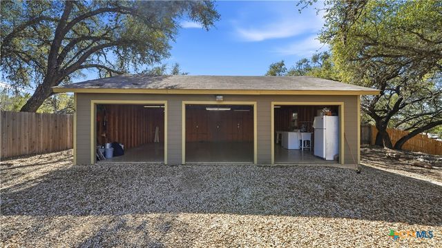 817 Scenic Drive, Canyon Lake, TX 78133