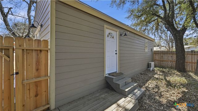 817 Scenic Drive, Canyon Lake, TX 78133