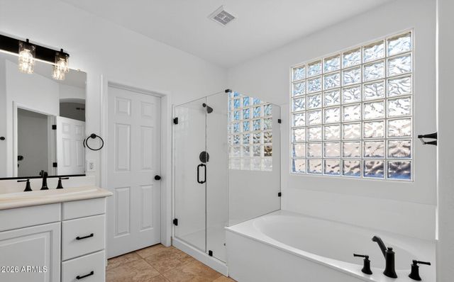 7742 E LOS GATOS Drive, Scottsdale, AZ 85255