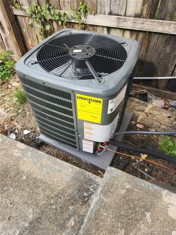 235 Grove Avenue, Dayton, OH 45404