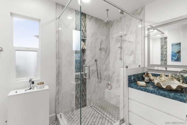 3304 Buena Vista Street, San Diego, CA 92109