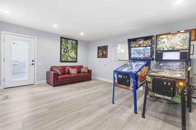 3304 Buena Vista Street, San Diego, CA 92109