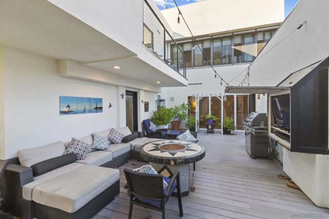 3304 Buena Vista Street, San Diego, CA 92109