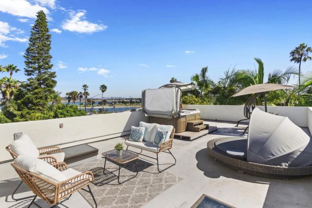 3304 Buena Vista Street, San Diego, CA 92109