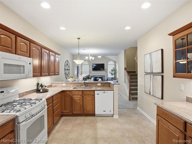 36036 Traditions Drive, Westland, MI 48185