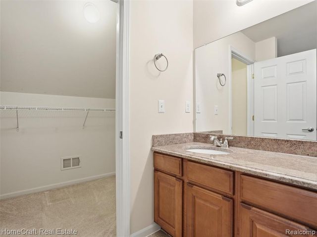 36036 Traditions Drive, Westland, MI 48185