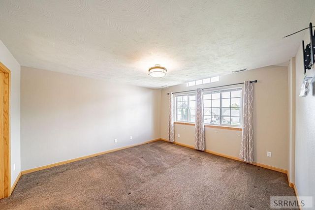 275 Richmond Circle, Idaho Falls, ID 83404