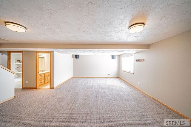 275 Richmond Circle, Idaho Falls, ID 83404