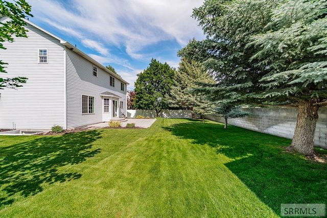 275 Richmond Circle, Idaho Falls, ID 83404