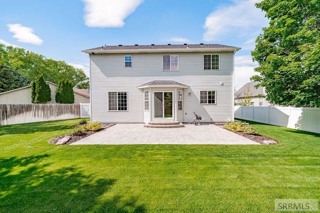 275 Richmond Circle, Idaho Falls, ID 83404