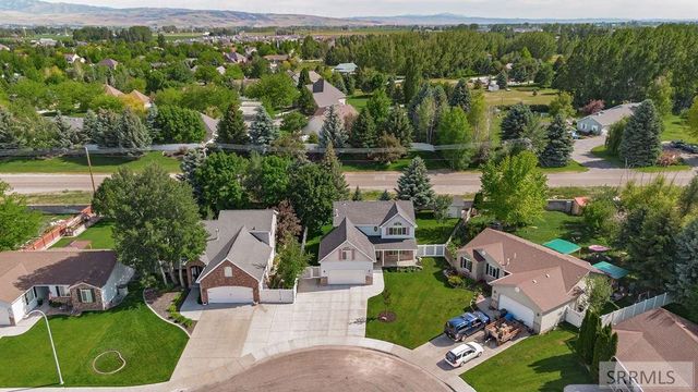 275 Richmond Circle, Idaho Falls, ID 83404
