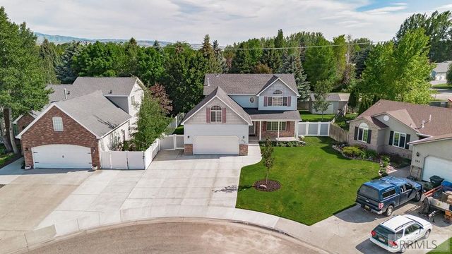 275 Richmond Circle, Idaho Falls, ID 83404