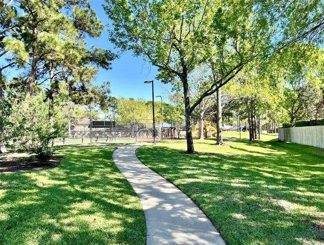 17127 Coral Cove Court, Houston, TX 77095