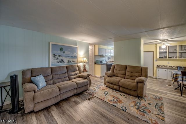 229 Shrub LN N, North Fort Myers, FL 33917