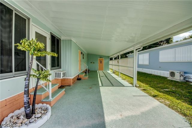 229 Shrub LN N, North Fort Myers, FL 33917
