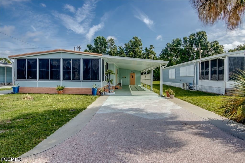 229 Shrub LN N, North Fort Myers, FL 33917