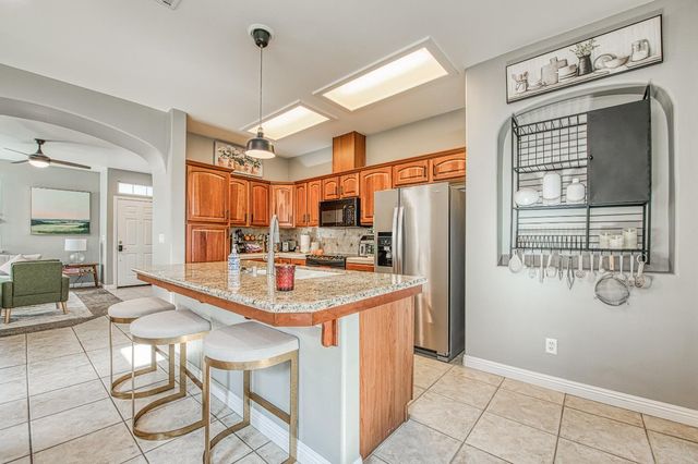 1691 N Monaco, Clovis, CA 93619