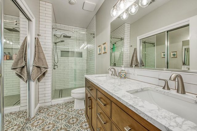 1691 N Monaco, Clovis, CA 93619