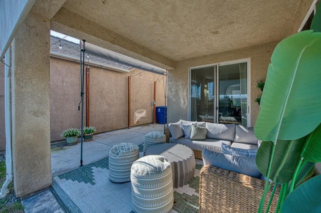 1691 N Monaco, Clovis, CA 93619