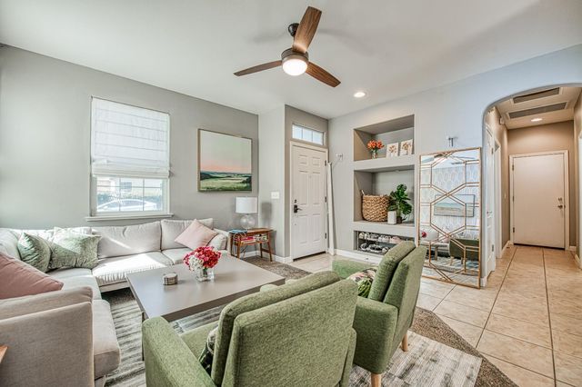 1691 N Monaco, Clovis, CA 93619