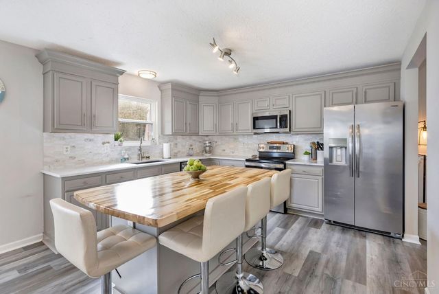 6046 Driftwood Court, Maineville, OH 45039