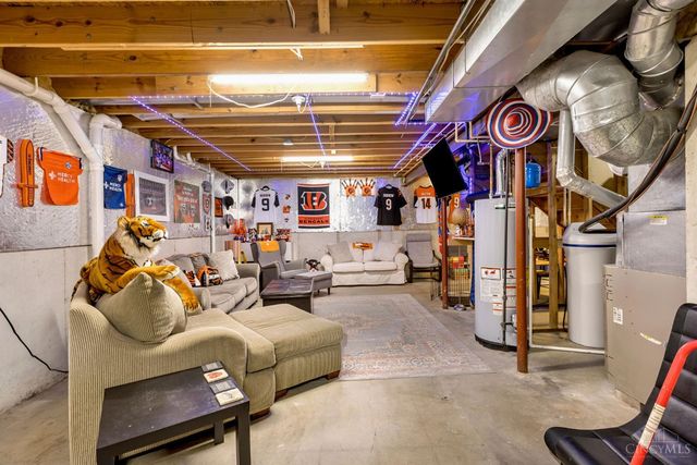 6046 Driftwood Court, Maineville, OH 45039