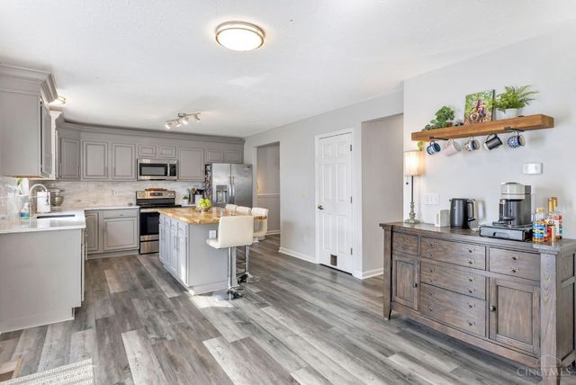 6046 Driftwood Court, Maineville, OH 45039