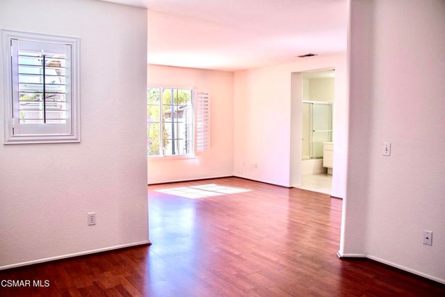 528 Yarrow Drive, Simi Valley, CA 93065