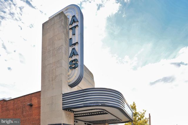 654 ACKER PL NE, Washington, DC 20002