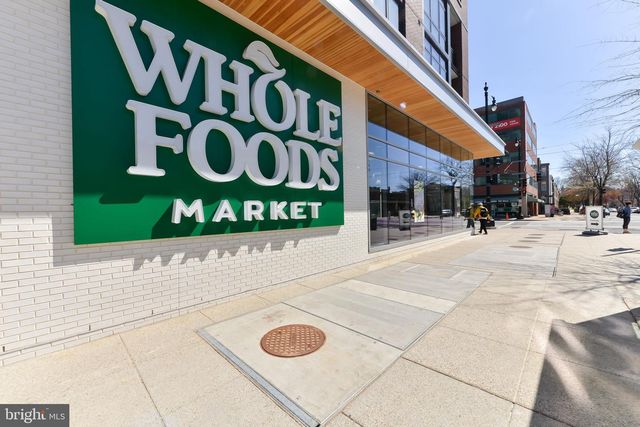 654 ACKER PL NE, Washington, DC 20002