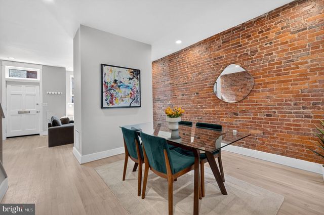 654 ACKER PL NE, Washington, DC 20002