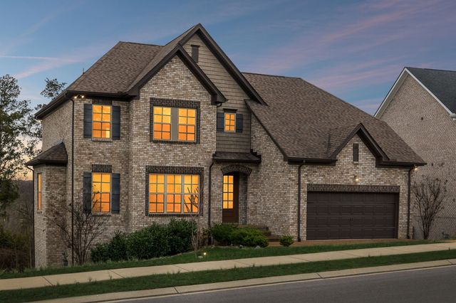 244 Crooked Creek Ln, Hendersonville, TN 37075