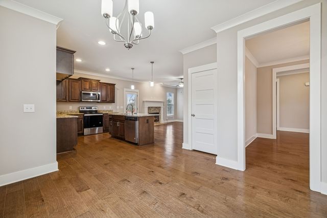 244 Crooked Creek Ln, Hendersonville, TN 37075