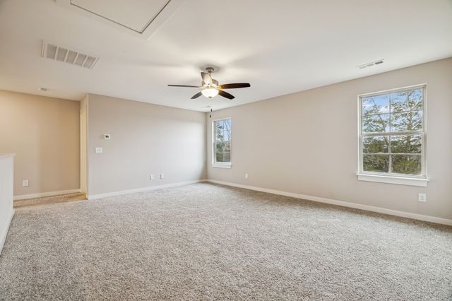 244 Crooked Creek Ln, Hendersonville, TN 37075