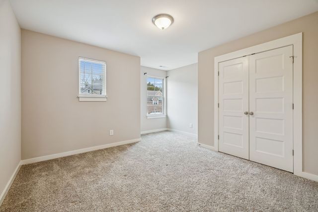 244 Crooked Creek Ln, Hendersonville, TN 37075