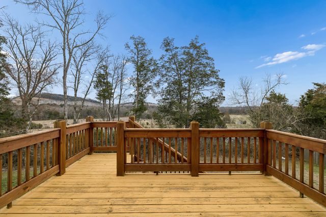 244 Crooked Creek Ln, Hendersonville, TN 37075