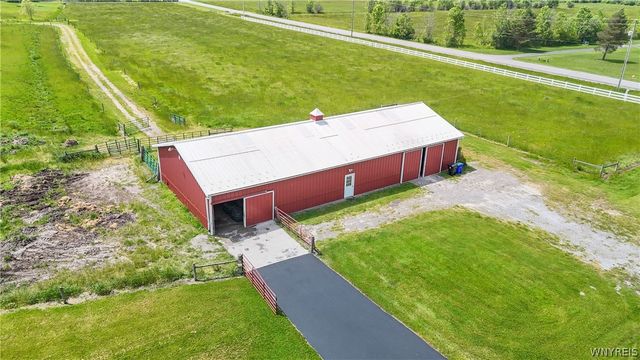 12447 Lesswing Road, Alden, NY 14004