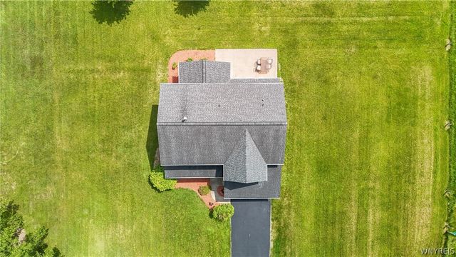 12447 Lesswing Road, Alden, NY 14004