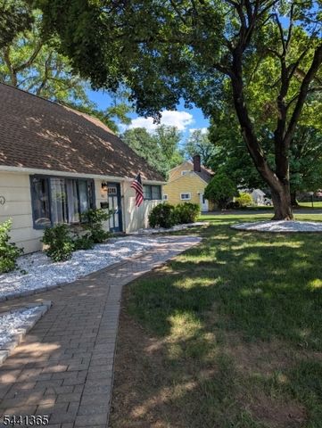 822 Mountain Ave, Bridgewater Twp., NJ 08805