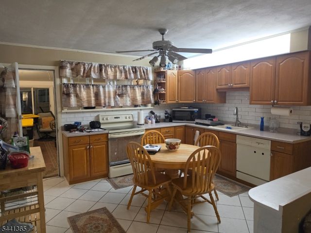 822 Mountain Ave, Bridgewater Twp., NJ 08805