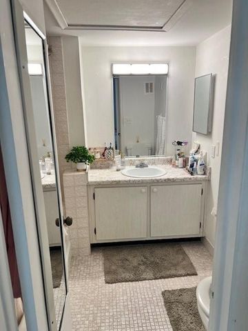 1950 N Andrews Avenue 210D, Fort Lauderdale, FL 33311