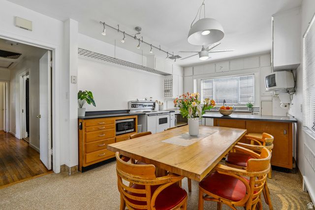 3600 S 2500 E, Salt Lake City, UT 84109