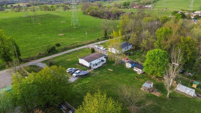 186 George Lane Road, Lancaster, KY 40444