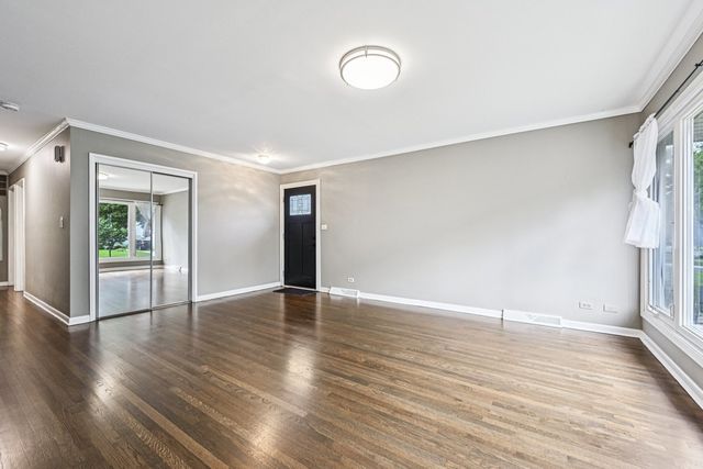 1334 S Dunton Avenue, Arlington Heights, IL 60005