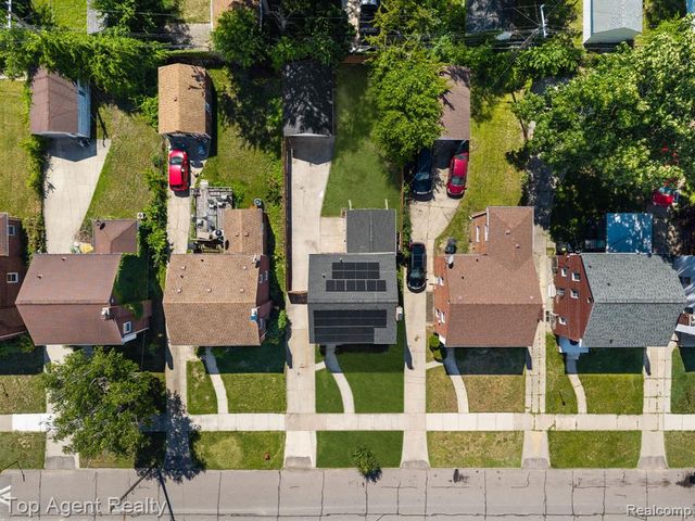 17585 Faust Avenue, Detroit, MI 48219