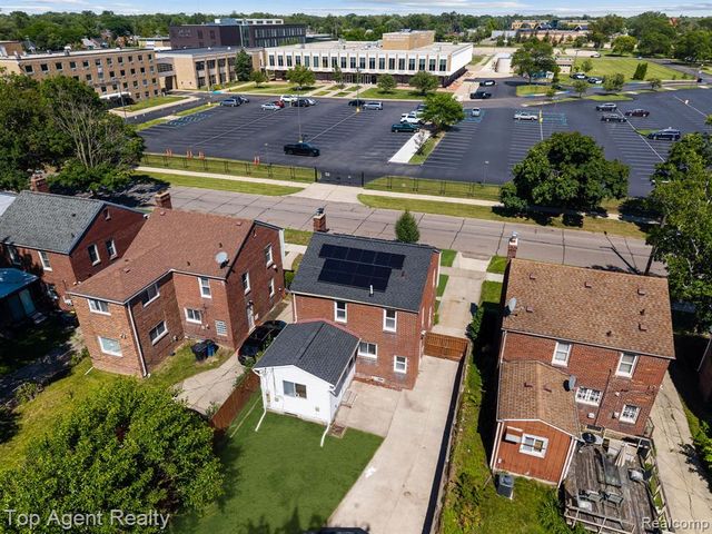 17585 Faust Avenue, Detroit, MI 48219