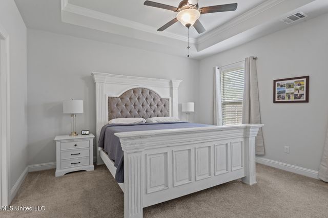 9355 Taylor Place, Ocean Springs, MS 39564